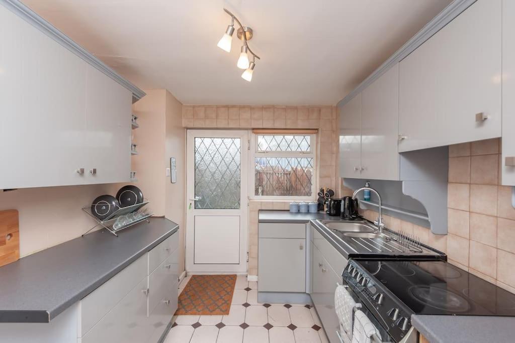 Leed City Centre - Armley Wortley Leeds  Eksteriør bilde