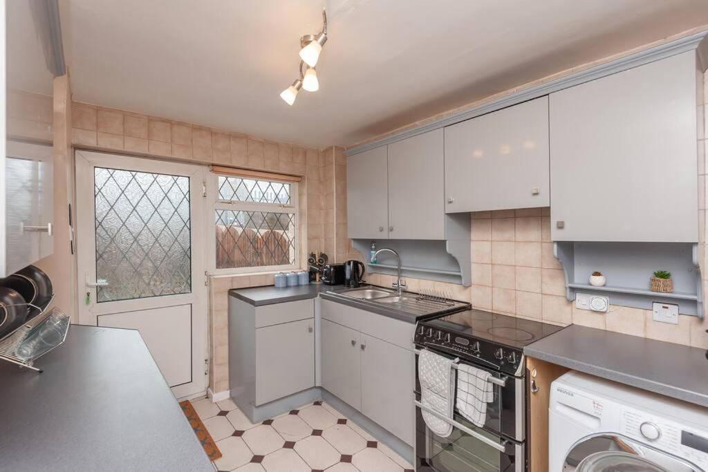 Leed City Centre - Armley Wortley Leeds  Eksteriør bilde